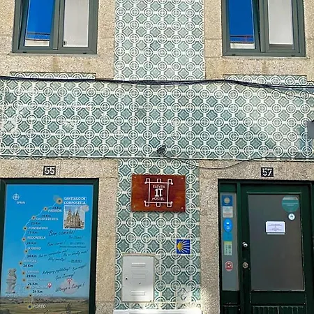 Eleven Hostel *