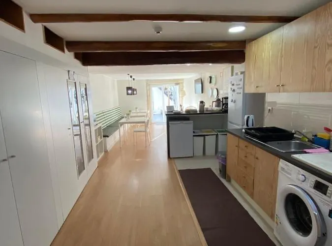 Hostel Eleven Esposende